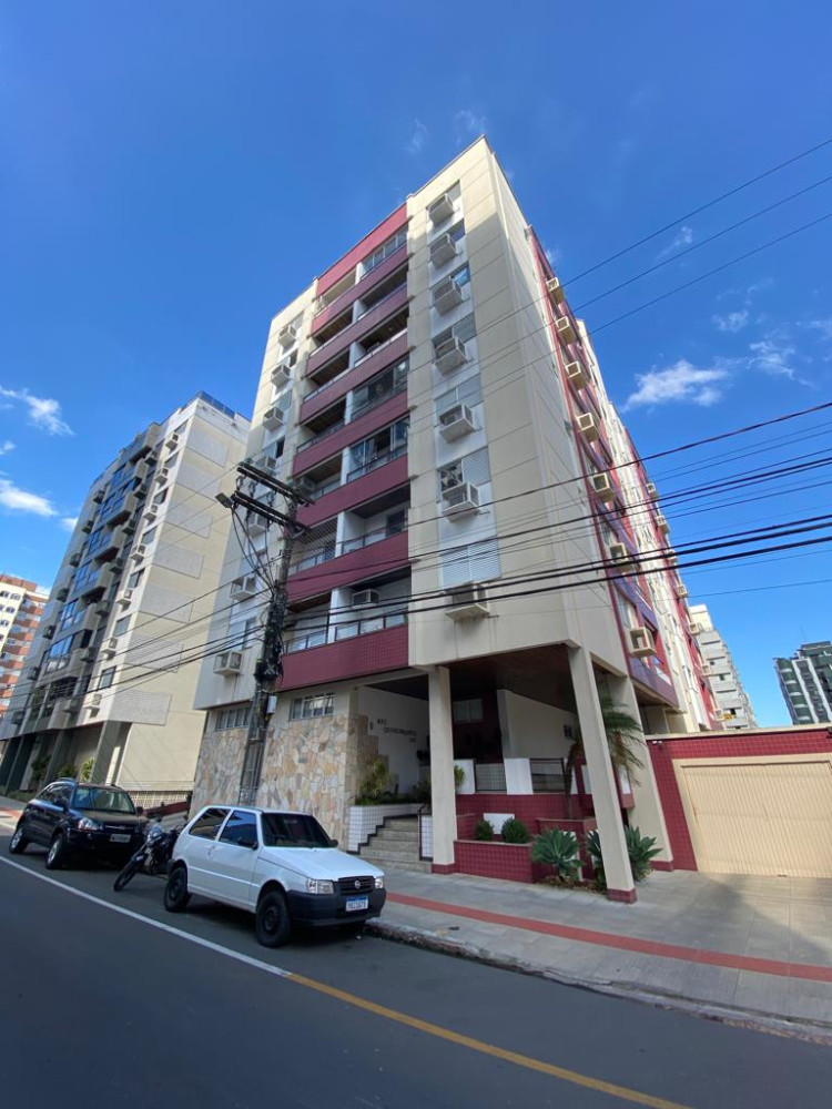 APARTAMENTO NO CENTRO DE CRICIÚMA