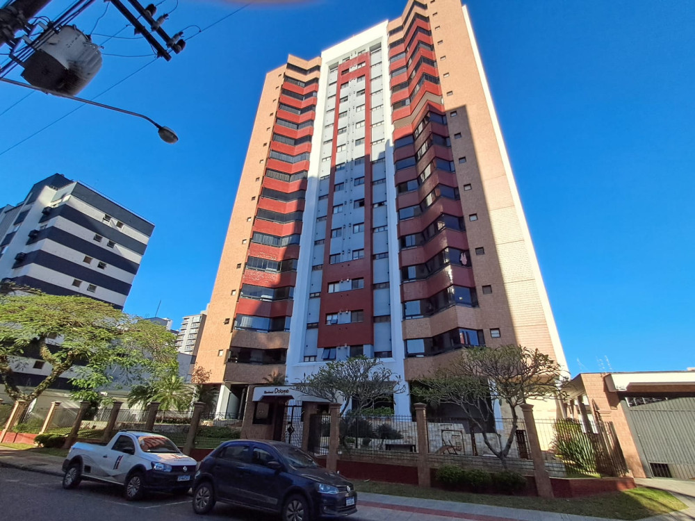 APARTAMENTO NO CENTRO DE CRICIÚMA