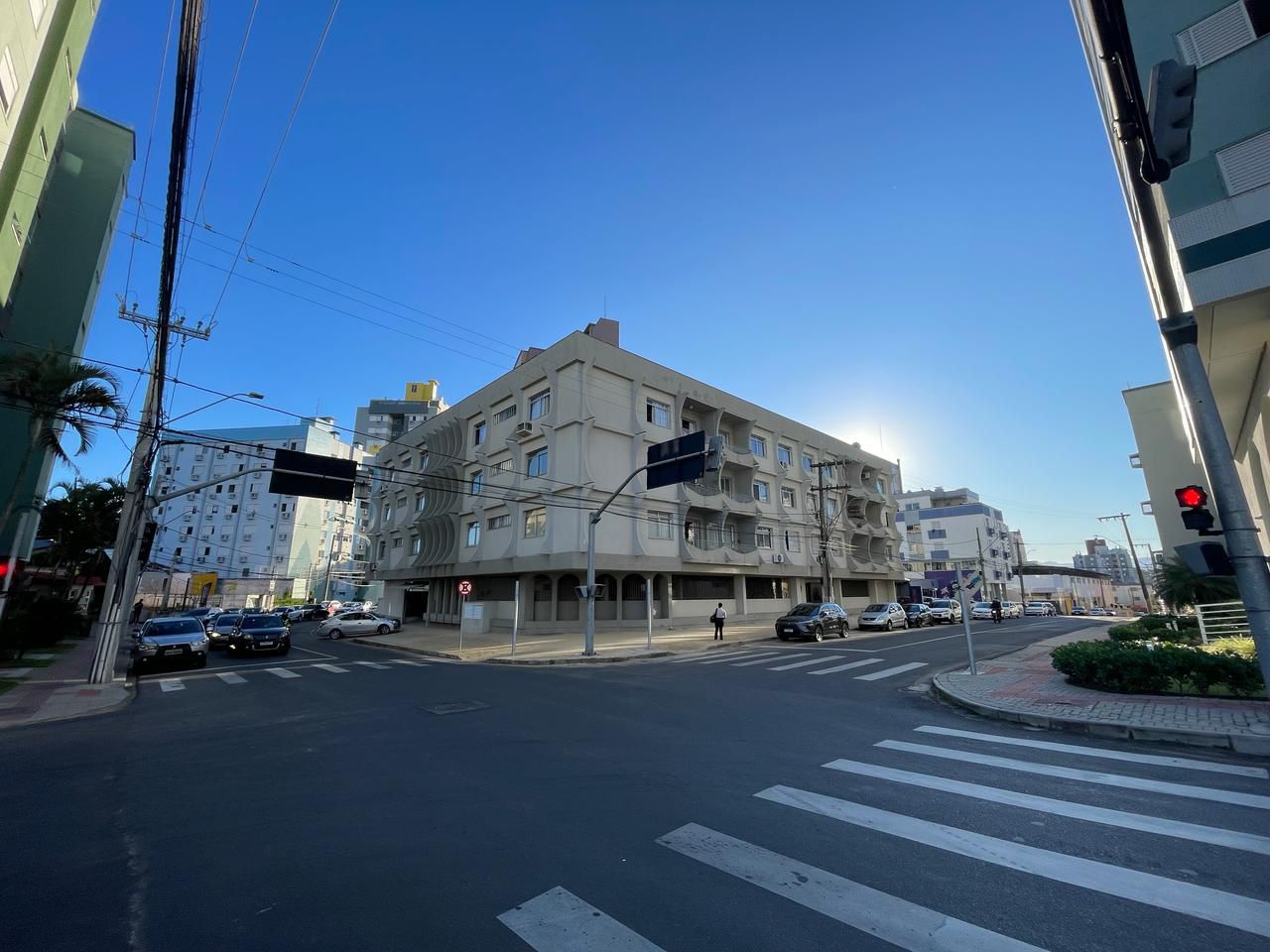 APARTAMENTO COM 1 DORMITÓRIO NO COMERCIÁRIO