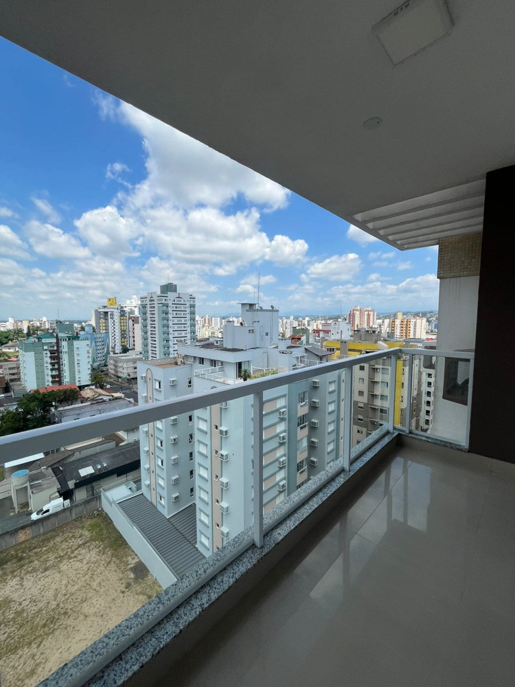 APARTAMENTO NO COMERCIÁRIO EM CRICIÚMA